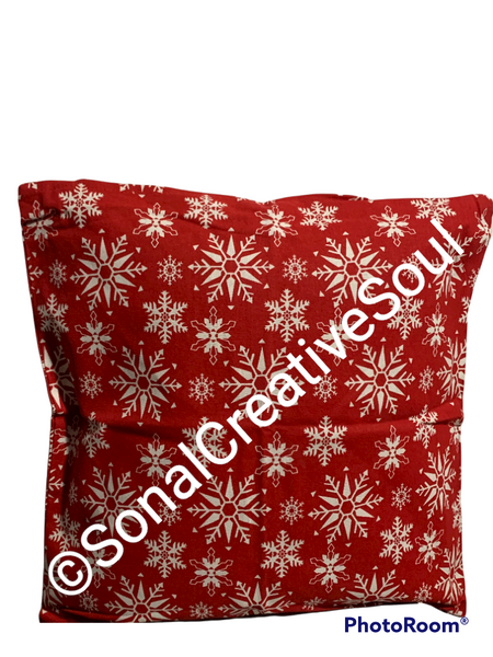 18x18 White Red Winter Snowflakes Holiday Decorative Zipper Pillow Cover | SonalCreativeSoul.